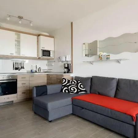 Lejlighed Belinda With Sea View, Sat-tv, Wifi, Only 200m From Playa Grande Lanzarote Island